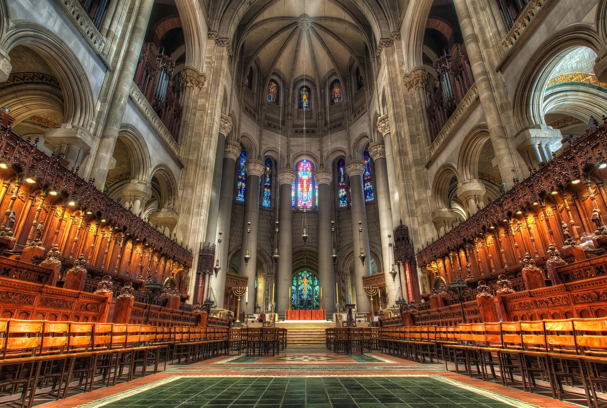 files/images/blog-images/10 Great Sites NYC/5-cathedral-of-st.-john.jpg