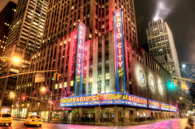 files/images/blog-images/15 addons NYC/10-Radio City.jpg